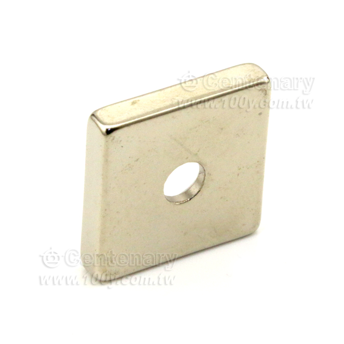 方形稀吸鐵石 正方形帶孔磁鐵 長19*19mm高4.65mm 孔徑5mm - 147892 產品圖片