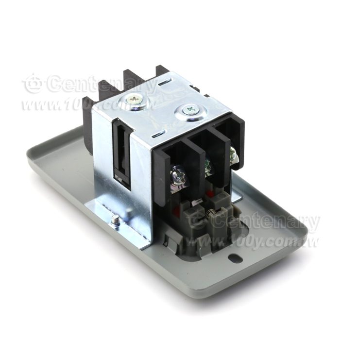 埋入型動力押扣開關 (無附座) 3P/15A/2.2KW - 107378 產品圖片