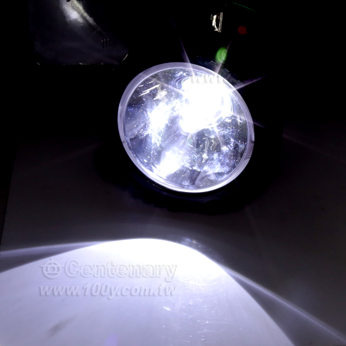 充電強光戶外露營探照燈應急燈夜釣手提燈手電筒黑色 - 126133 產品圖片