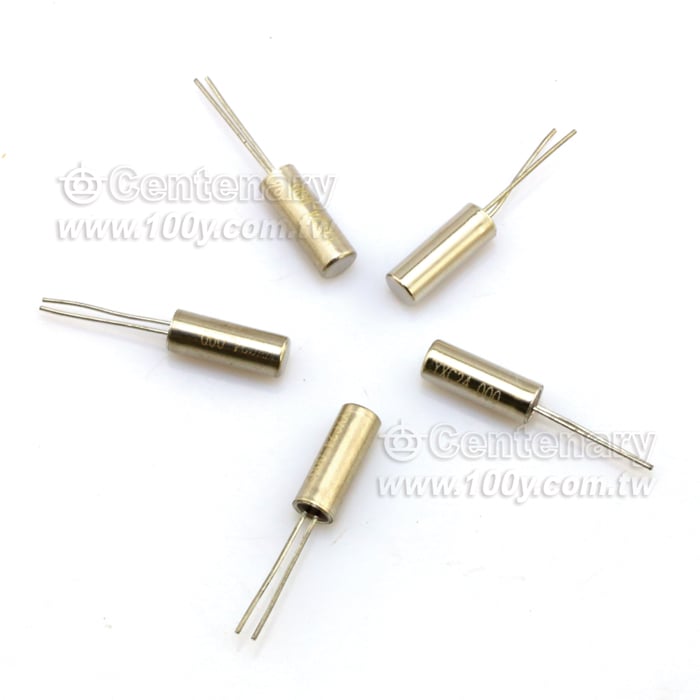 音叉震盪器 4MHz ±20ppm 3*8mm